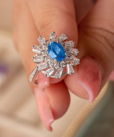 خاتم نسائي حجر التوباز