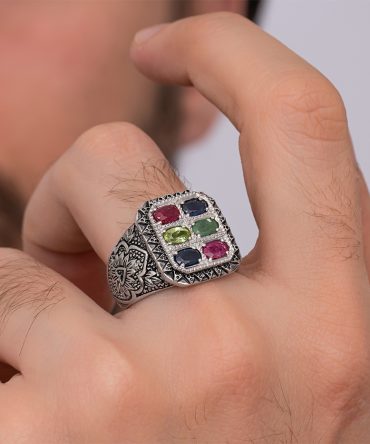 خاتم رجالي ملكي بصياغة يدوية وأحجار كريمة متعددة